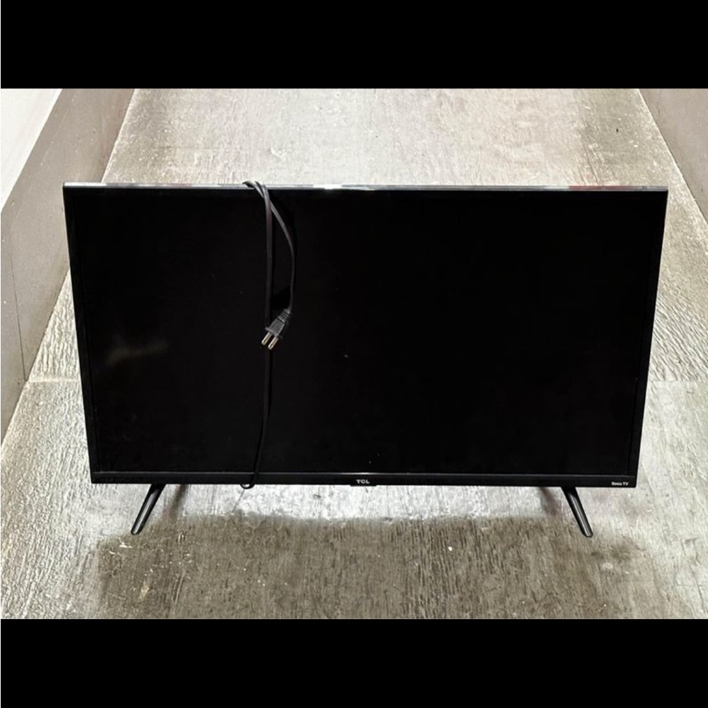 TCL LED SMART 24” TV